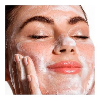 Vit c cleansing mousse 1.jpg